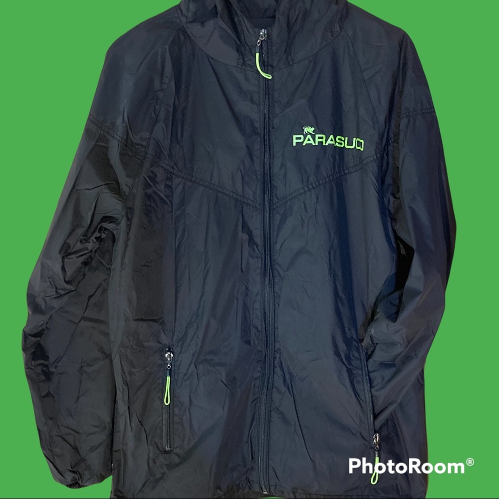 Parasuco Windbreaker Rain Jacket with hood attached men’s Small